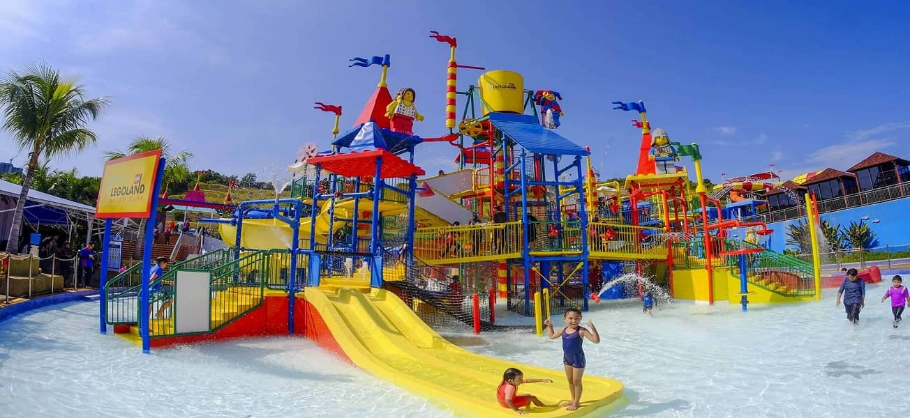 Dubai Waterparks are must see places to enjoy & relax.